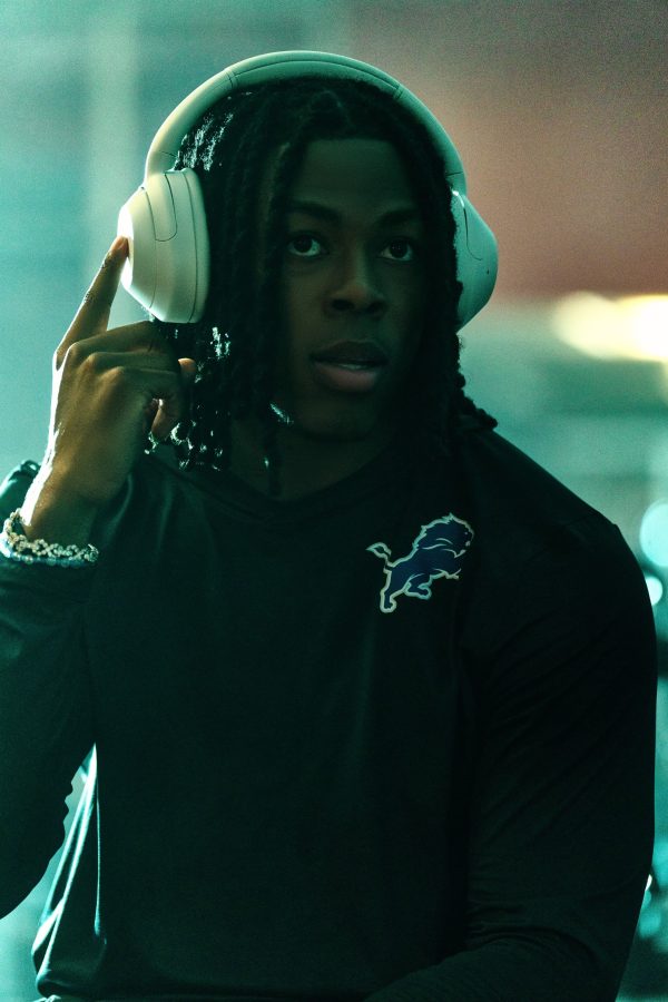 Sony ULT WEAR Wireless Noise Cancelling Headphones Black-5