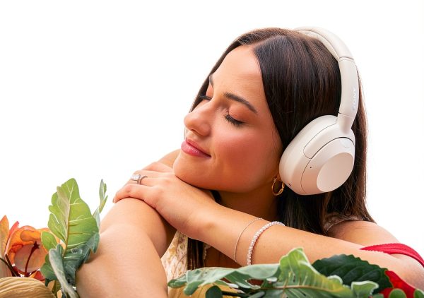 Sony ULT WEAR Wireless Noise Cancelling Headphones Black-15